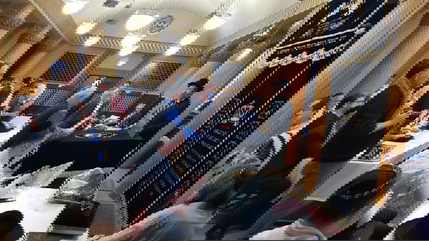 הגר"ד לאו ביקר בקברי הצדיקים בפרנקפורט