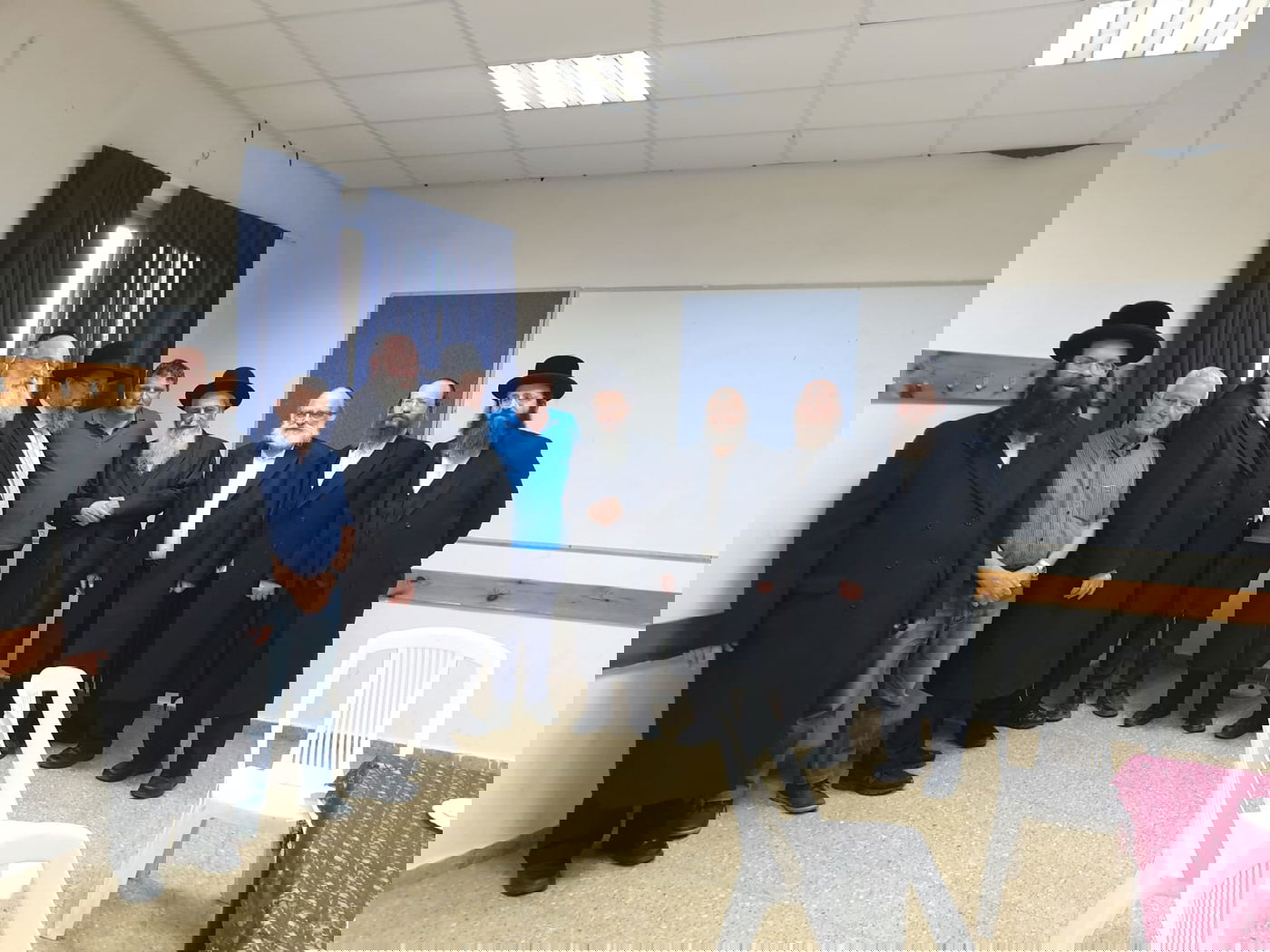 רמי גרינברג הבטיח לחסידים: מבנה לת"ת ולבית הספר