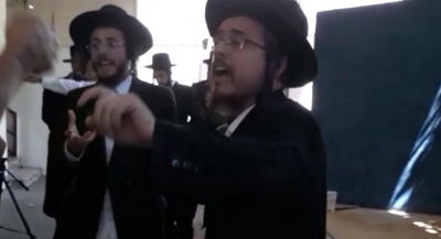 המהומה במקום