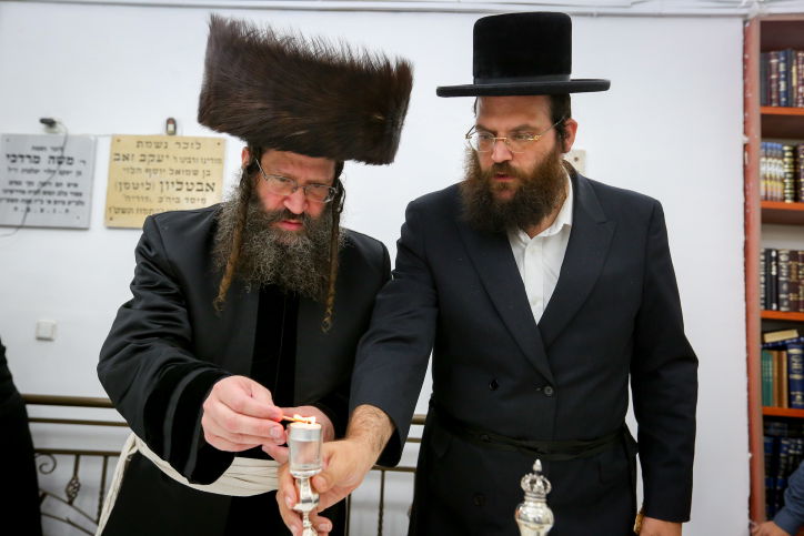 האדמו"ר מביטשקוב ערך טיש בעיר יפו • תיעוד