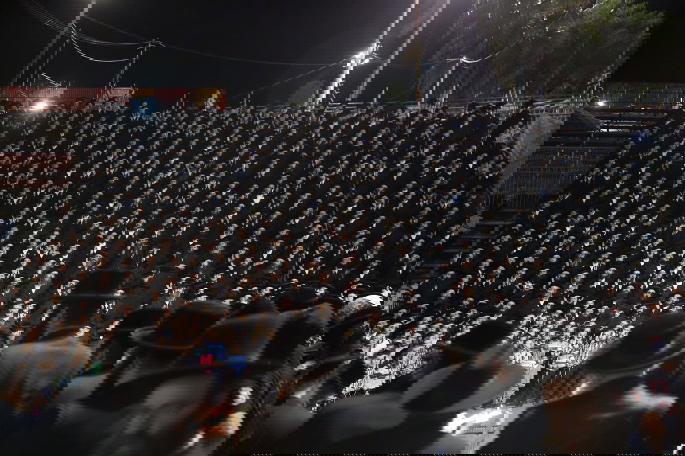 ערב ל"ג בעומר: האדמו"ר שכבר הדליק במירון