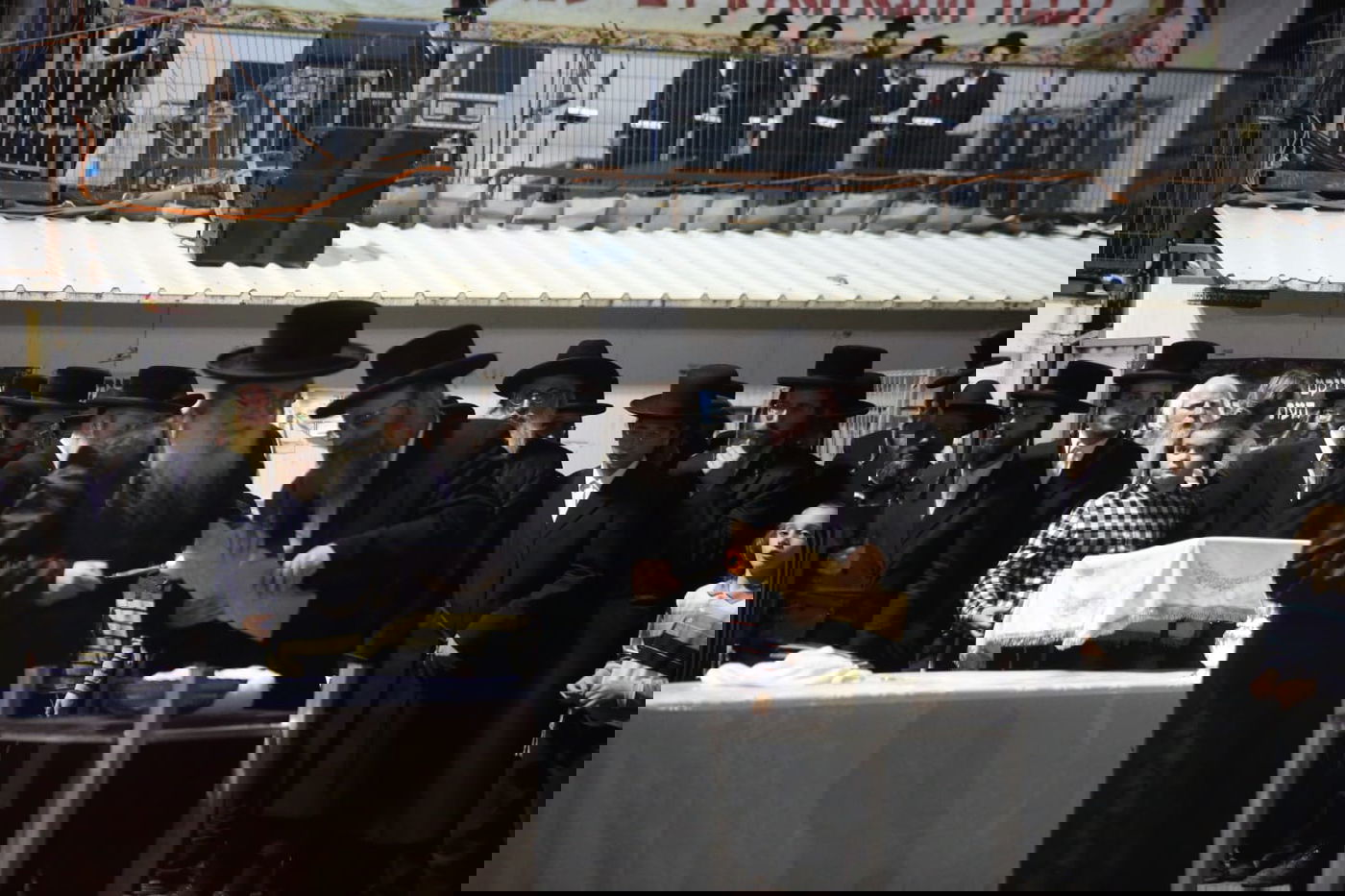 ערב ל"ג בעומר: האדמו"ר שכבר הדליק במירון