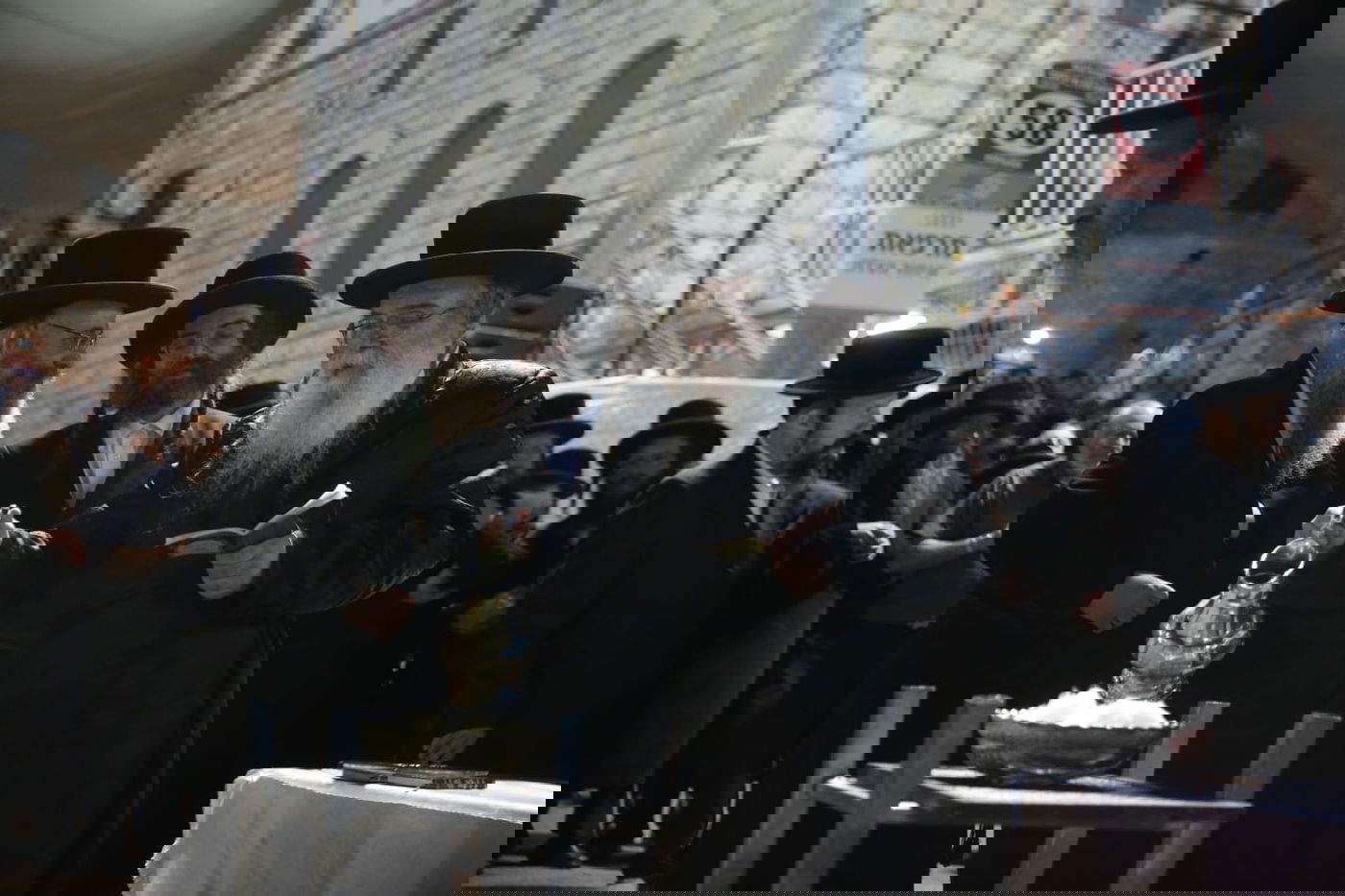 ערב ל"ג בעומר: האדמו"ר שכבר הדליק במירון