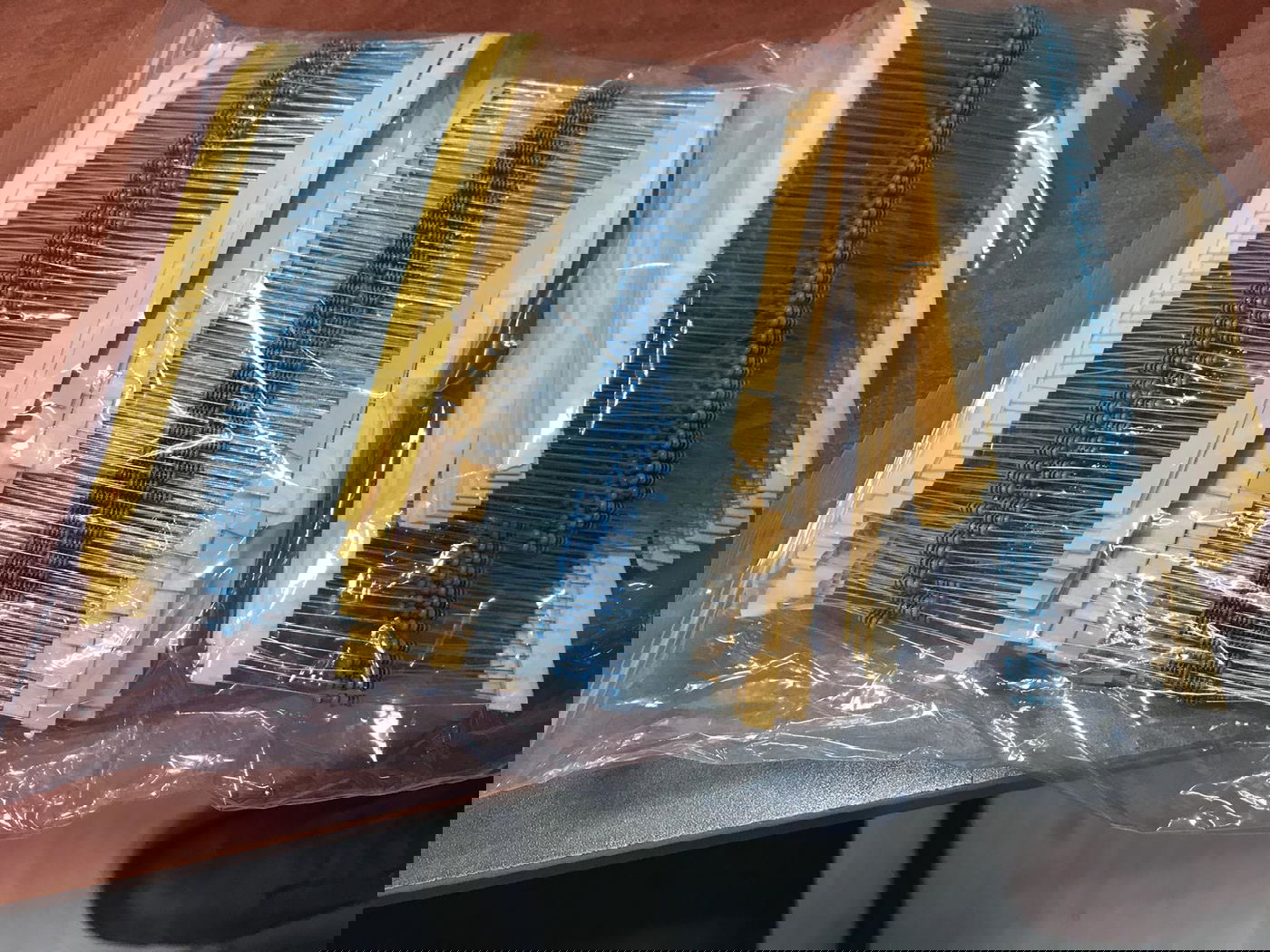 כך העבירו לעזה חלקי כלי נשק עבור הטרור