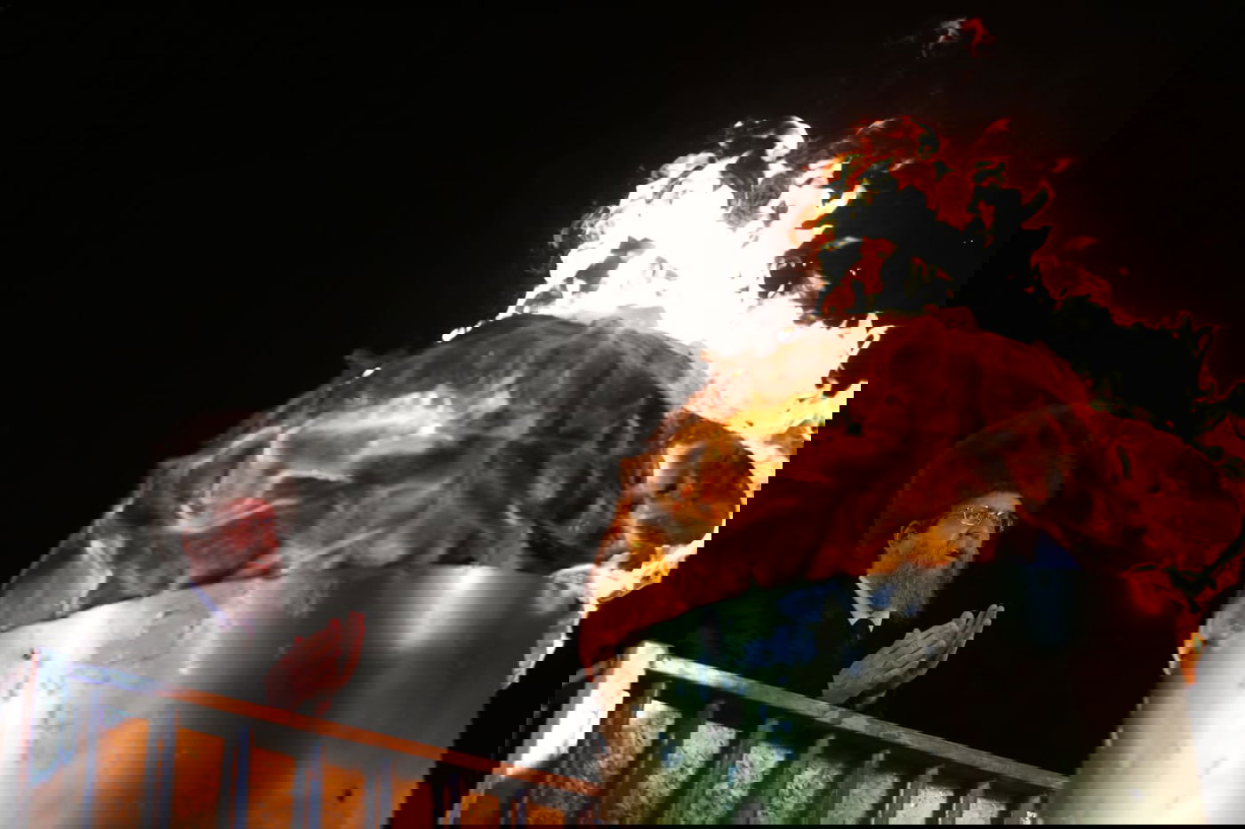 מירון: צפו במעמד ההדלקה המרכזי של האדמו"ר מבאיאן