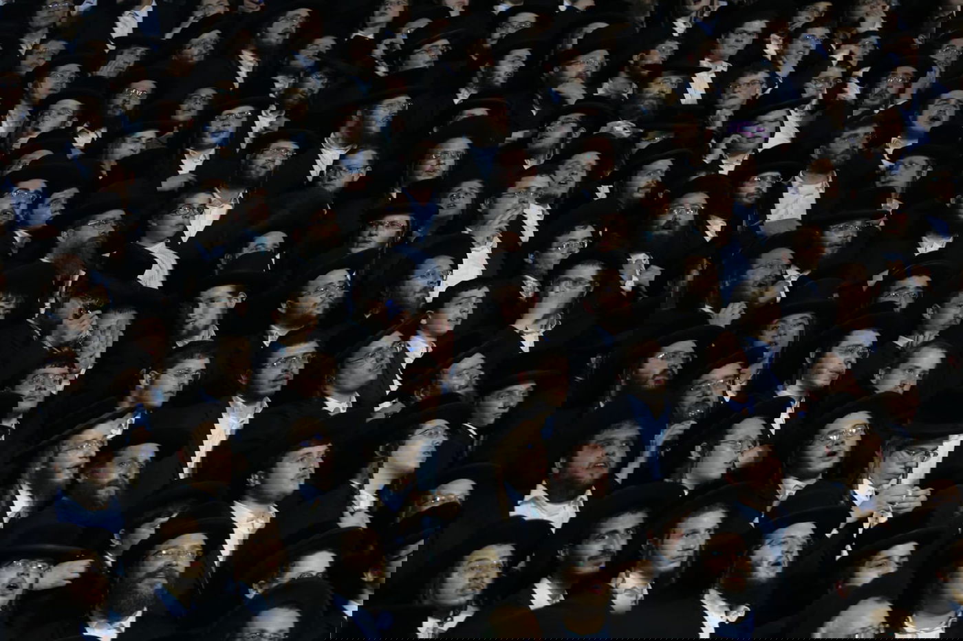 תיעוד מיוחד: ההדלקה של ר' מיילך בידרמן במירון