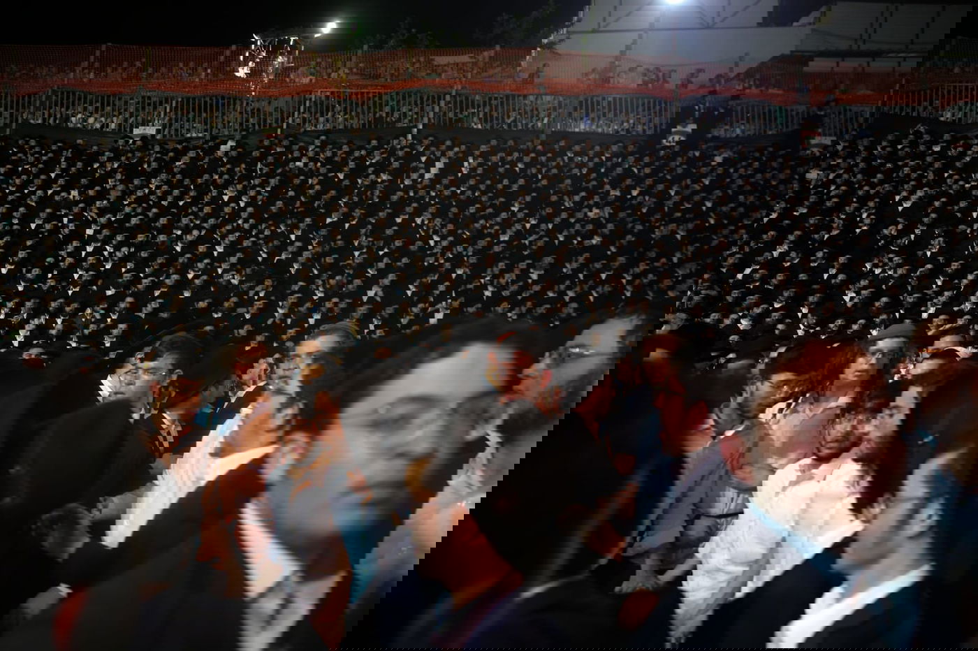 תיעוד מיוחד: ההדלקה של ר' מיילך בידרמן במירון