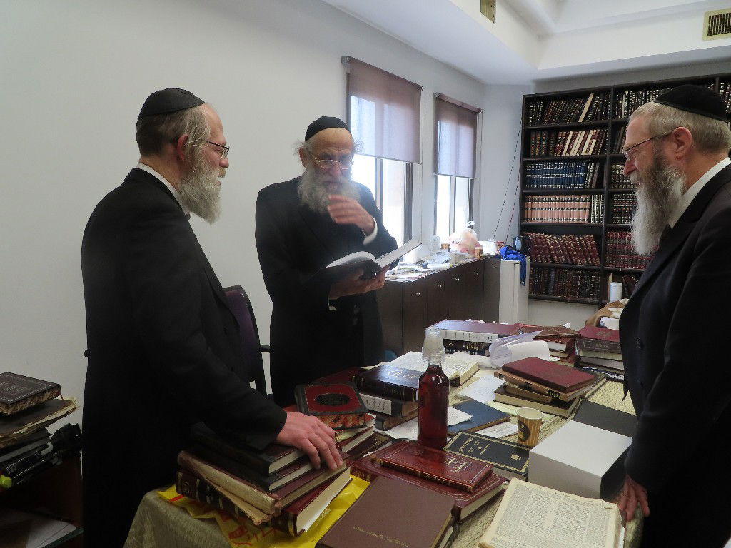 במעונו של הגר"ש מרקוביץ: מעמד 'לחיים'