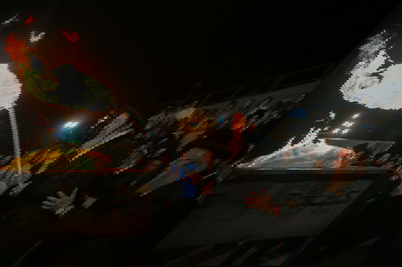 עם אלפי חסידיו; האדמו"ר מזוועהיל במירון