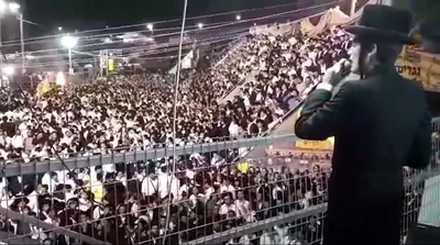 מוטי שטיינמץ ריגש את רבבות מירון • צפו