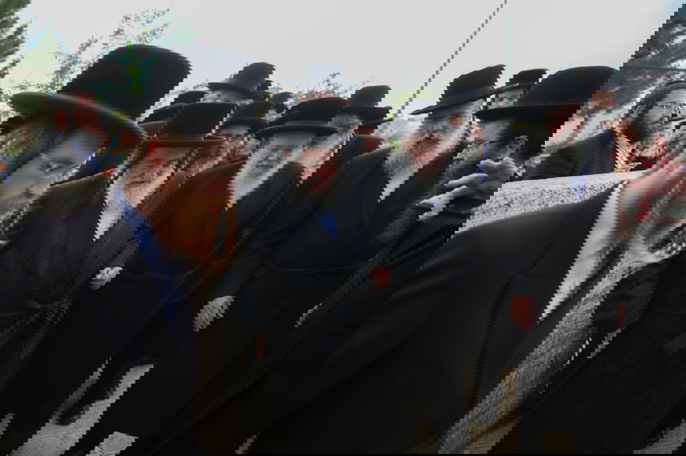 תיעוד: האדמו"רים מגיעים לכינוס המועצת