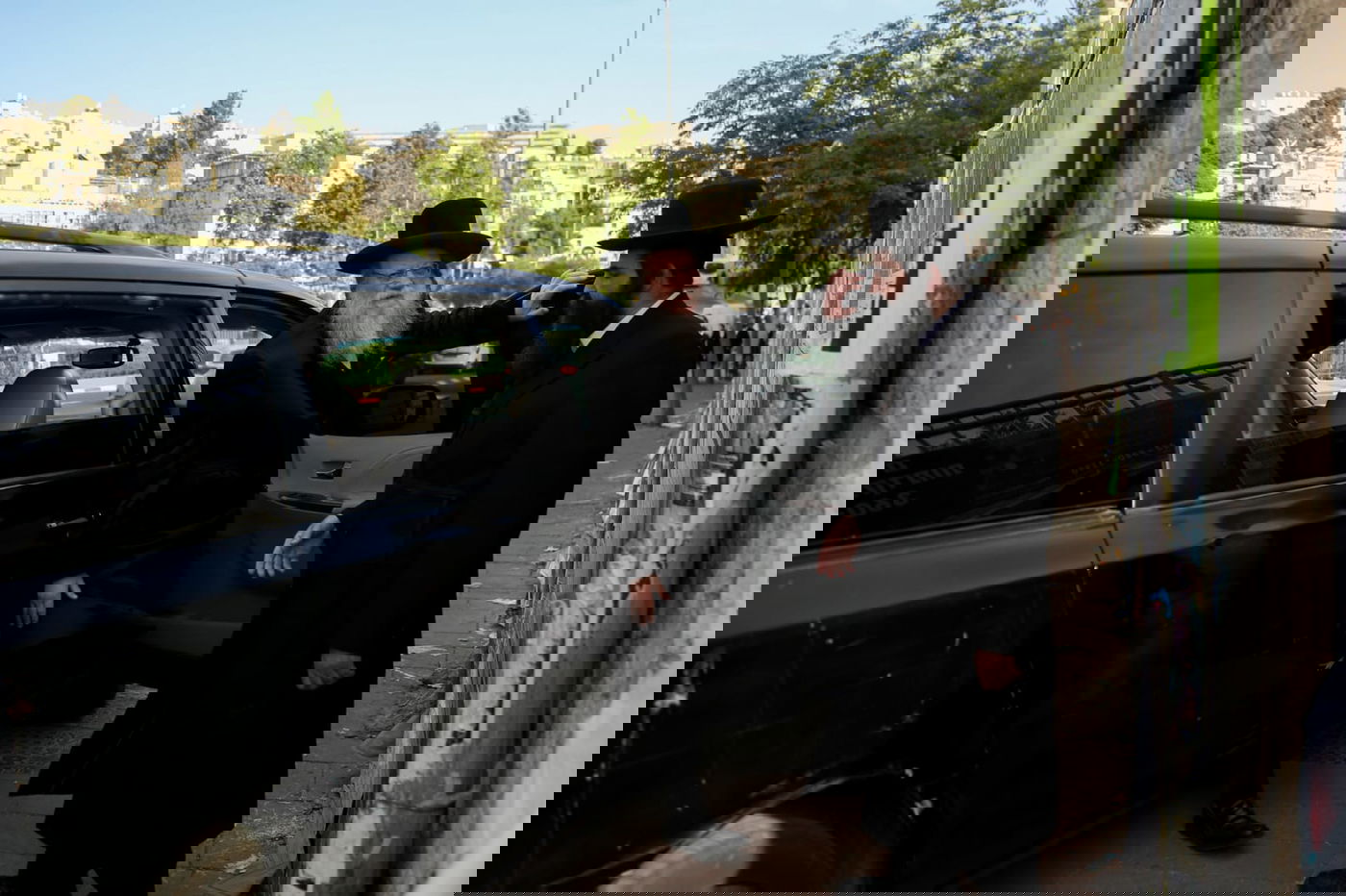 תיעוד: האדמו"רים מגיעים לכינוס המועצת