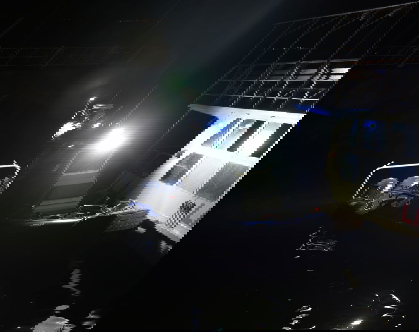 "כולנו גמורים, 8 שעות"; 5 הנעדרים אותרו 7 ק"מ מהחוף