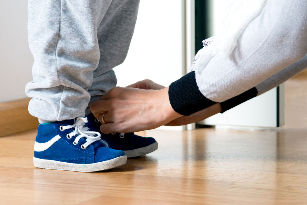 שימו לב: מצאנו טריק מדהים לניקוי נעלי זמש