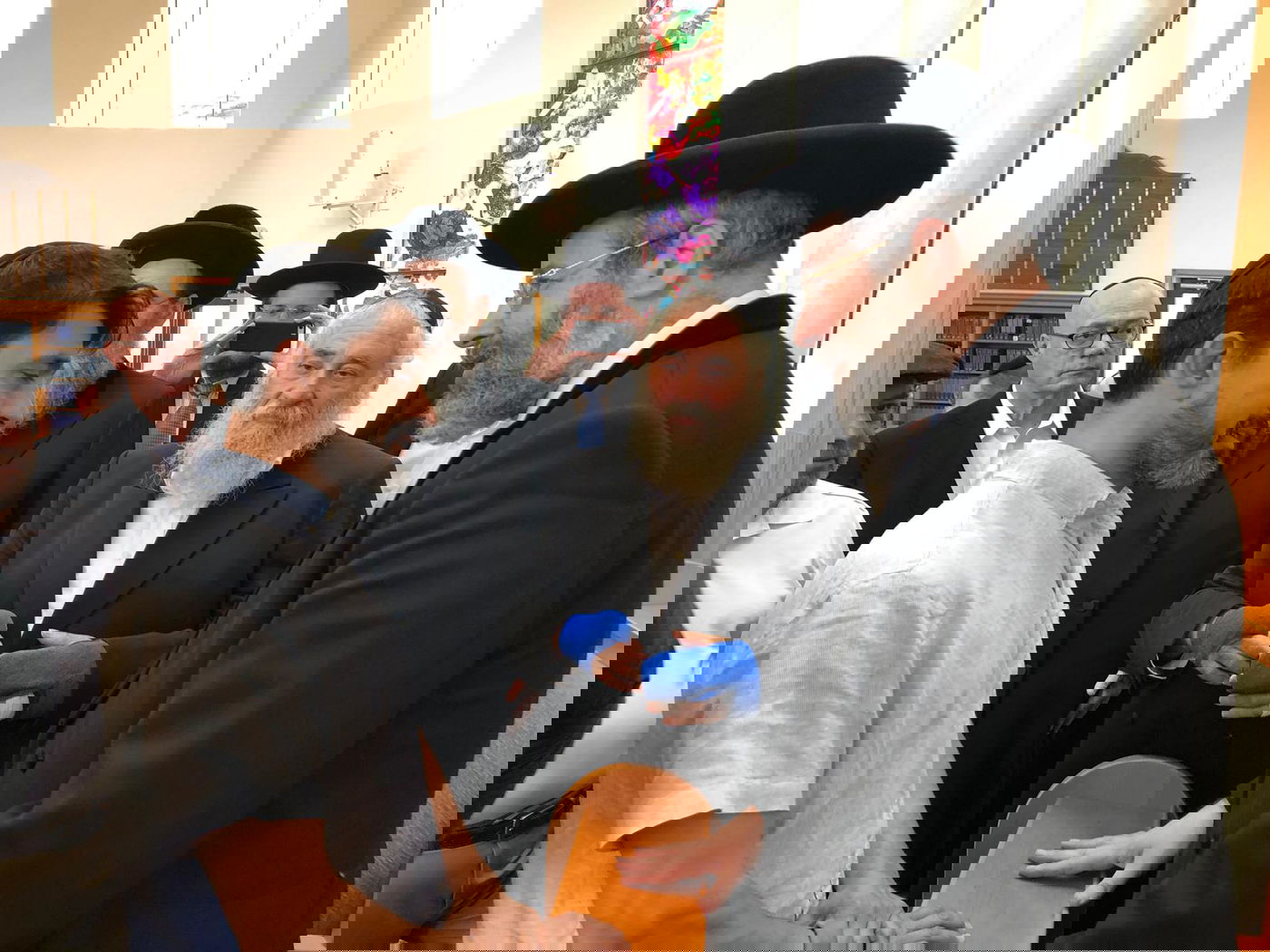 הגר"ד לאו: "לורי-לאה, אנו זקוקים לדמעות שלך"