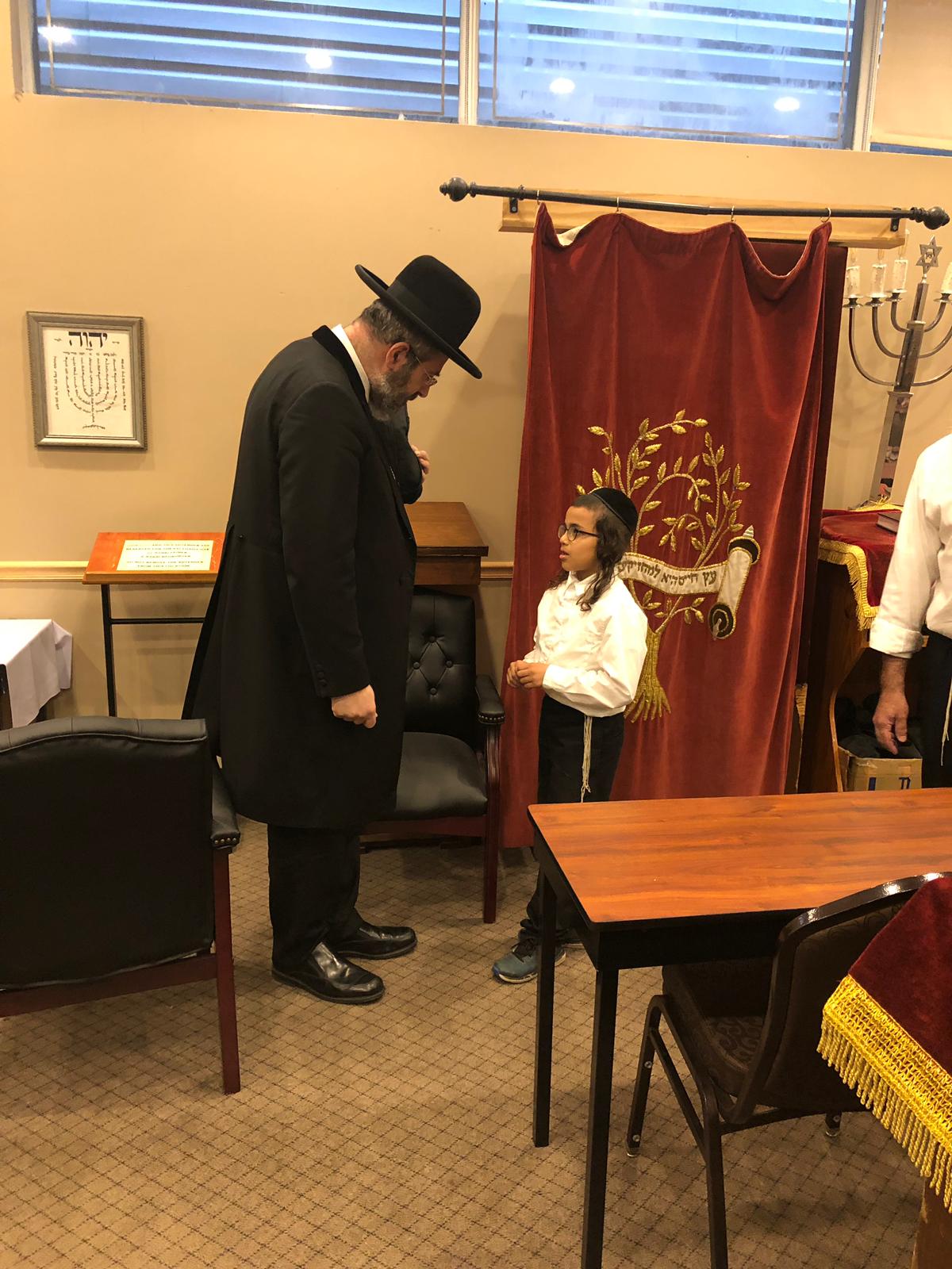 הגר"ד לאו: "לורי-לאה, אנו זקוקים לדמעות שלך"