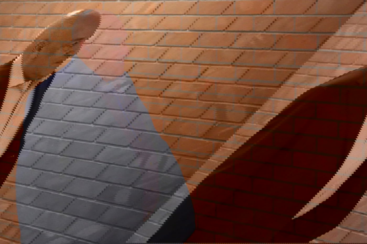 חייק נכנס לפגישה עם ליברמן