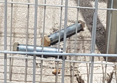 בכניסה לביהמ"ש הצבאי בשומרון: מחבל נעצר עם 2 מטעני צינור