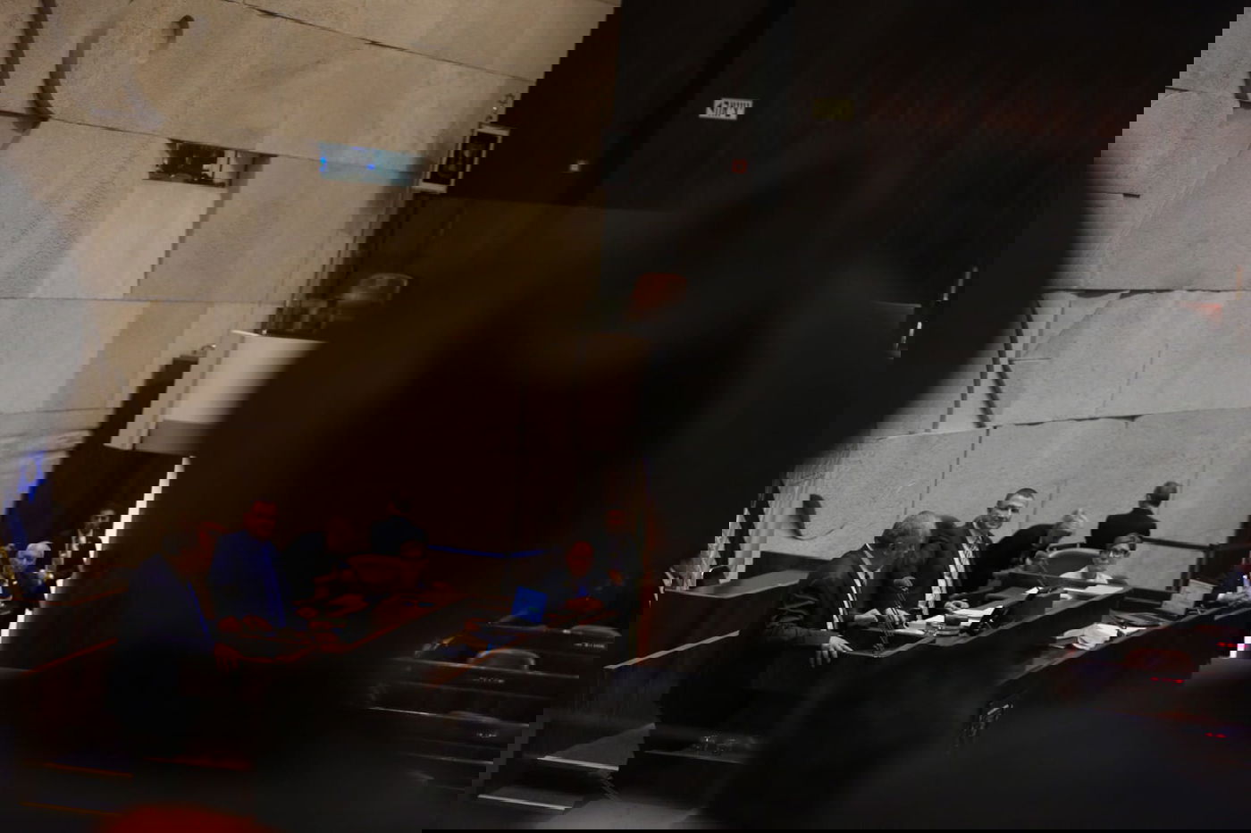 היום הדרמטי בכנסת - בעדשה של חיים גולדברג