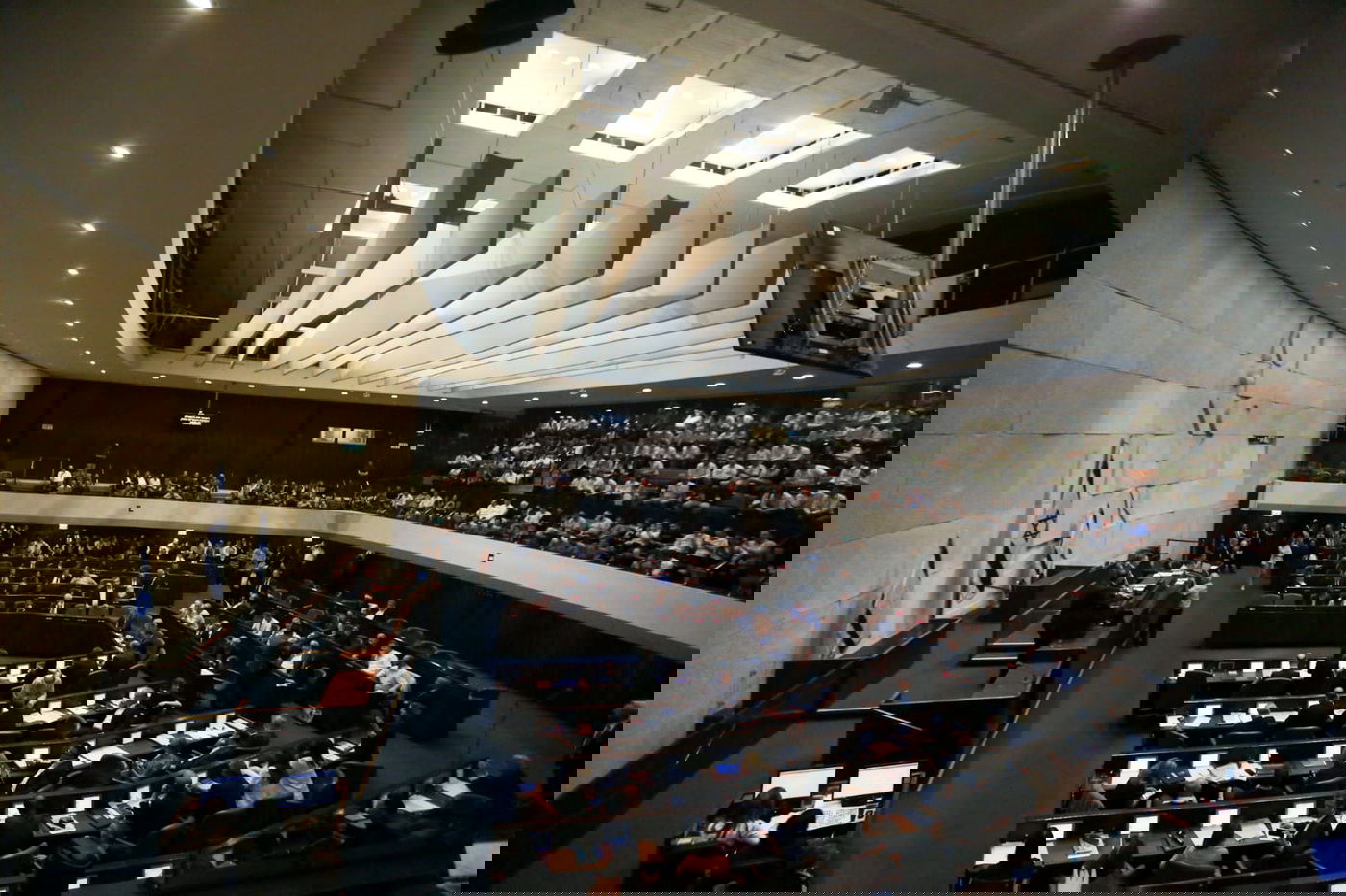 היום הדרמטי בכנסת - בעדשה של חיים גולדברג