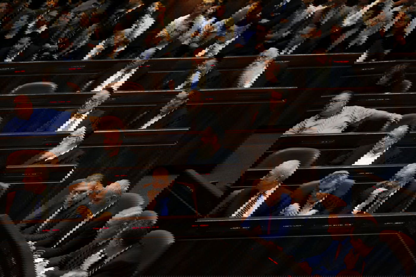 היום הדרמטי בכנסת - בעדשה של חיים גולדברג