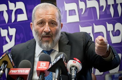 דרעי, במענה לשאילת 'כיכר השבת'