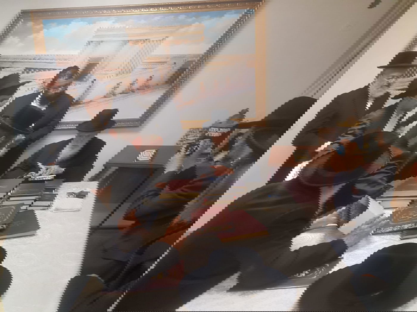 האדמו"ר מקאליב ביקר במעונו של נשיא המועצת חכם שלום כהן