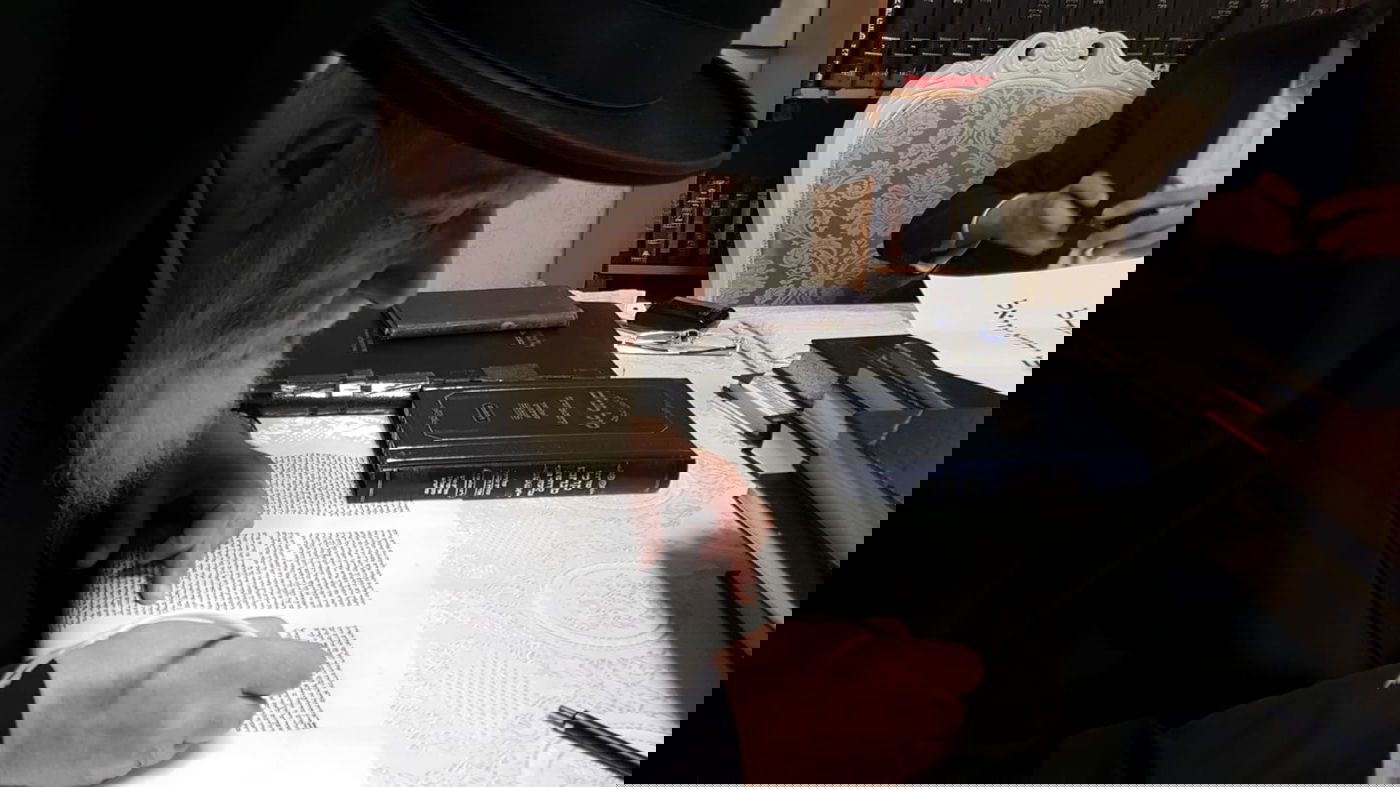 האדמו"ר מקאליב ביקר במעונו של נשיא המועצת חכם שלום כהן