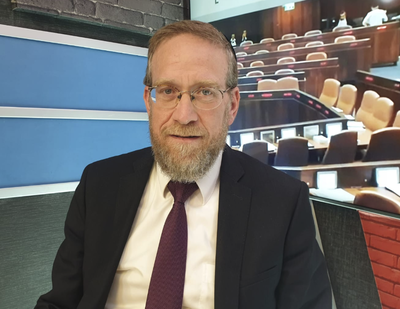 "איווט בעיית המדינה; אין אפליה בירושלים"