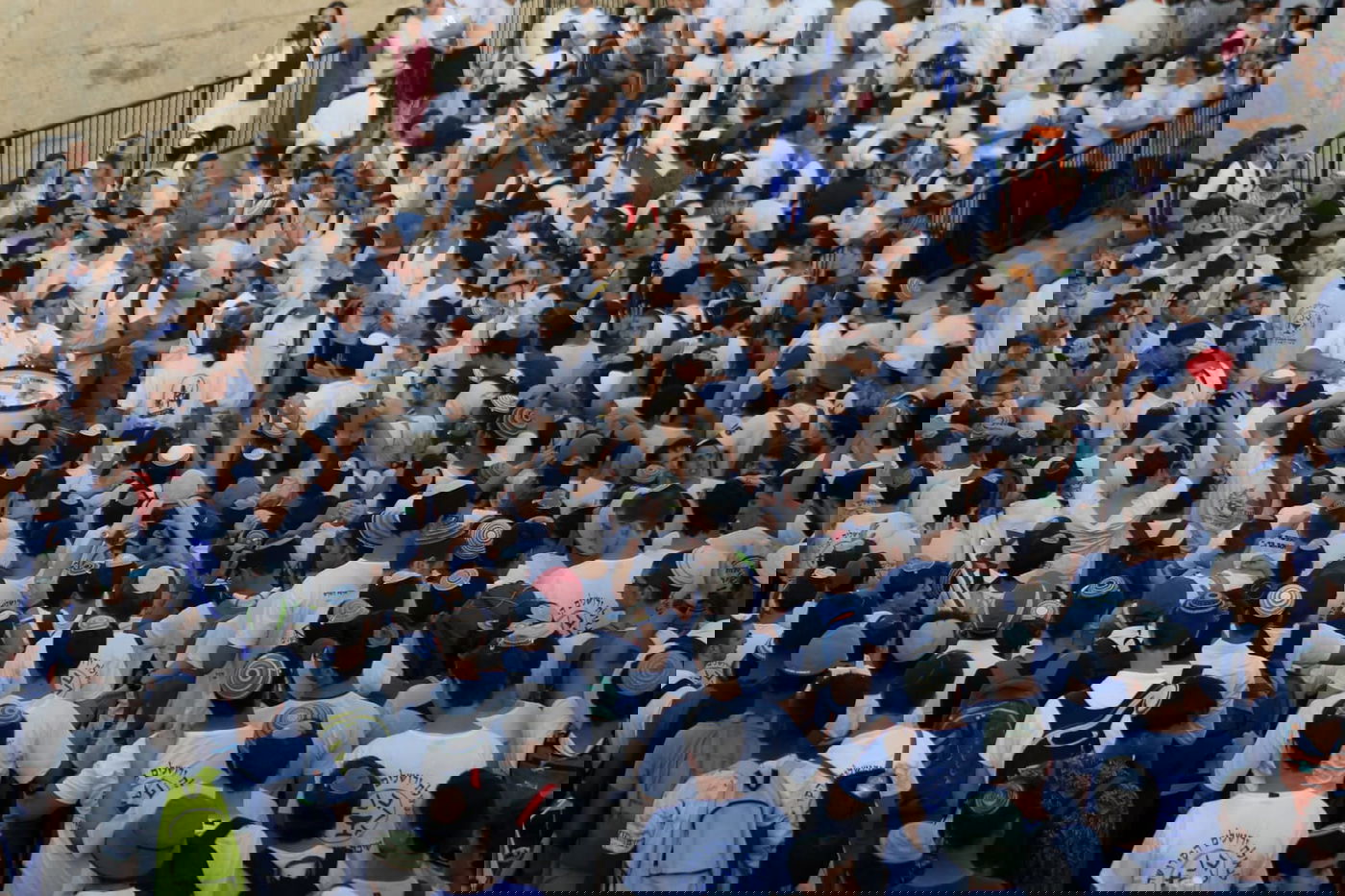 'ריקודגלים' ברחבת שער שכם • צפו בתיעוד