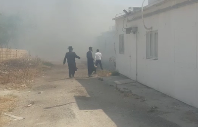 שריפה בבית שמש: חרדים מחלצים ספרי תורה