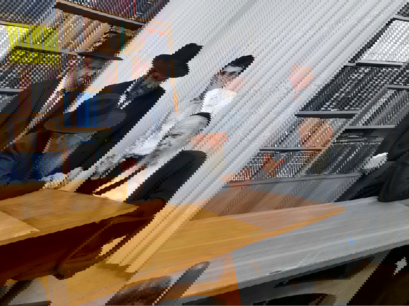 לראשונה: 'פינקל' החדשה פותחת שיעור א'