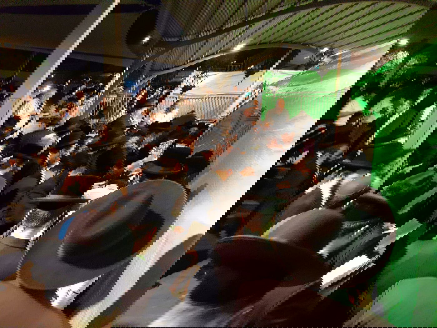 רבים עולים לקברו של השל"ה הקדוש • צפו