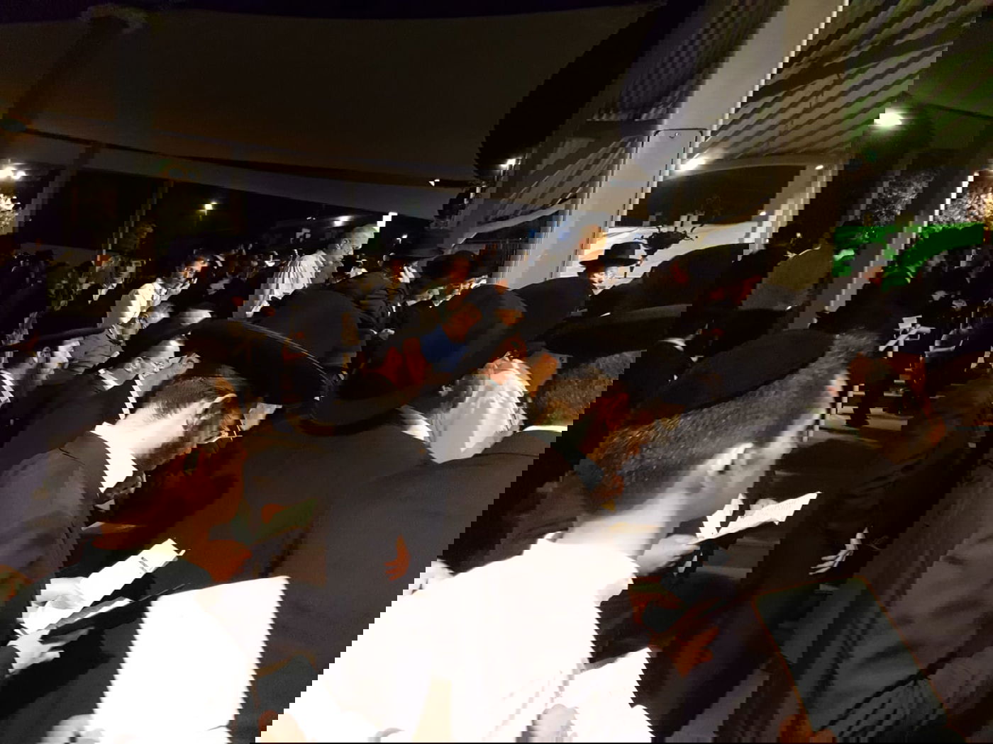 רבים עולים לקברו של השל"ה הקדוש • צפו