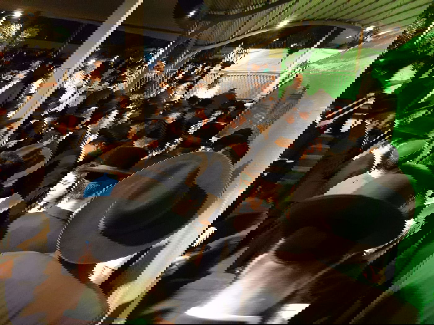 רבים עולים לקברו של השל"ה הקדוש • צפו