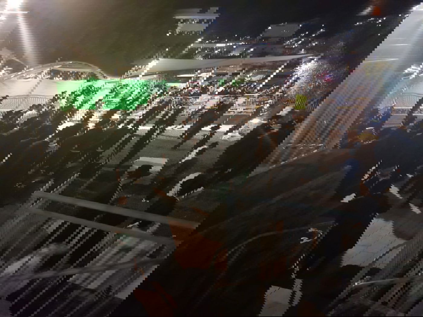 רבים עולים לקברו של השל"ה הקדוש • צפו