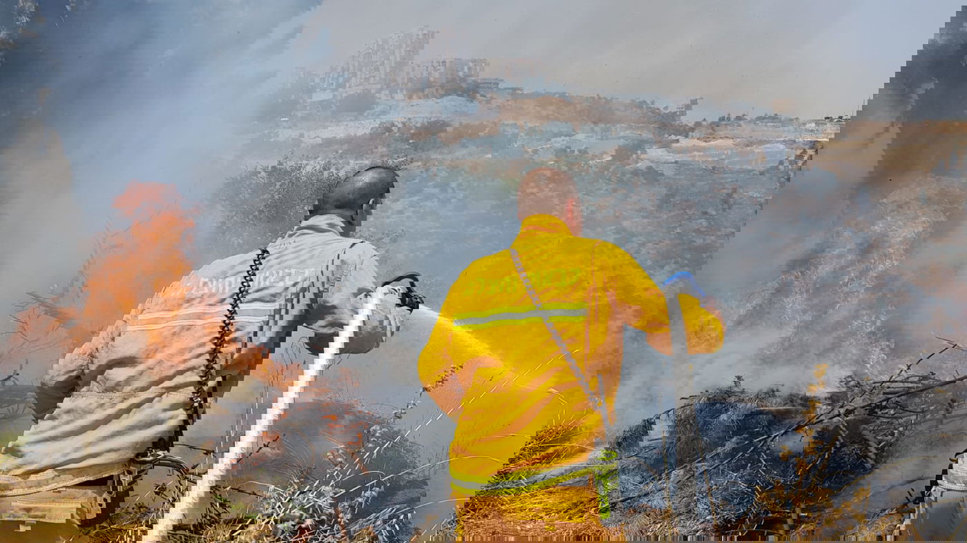 הושגה שליטה על האש בירושלים; התושבים שבו לבתיהם