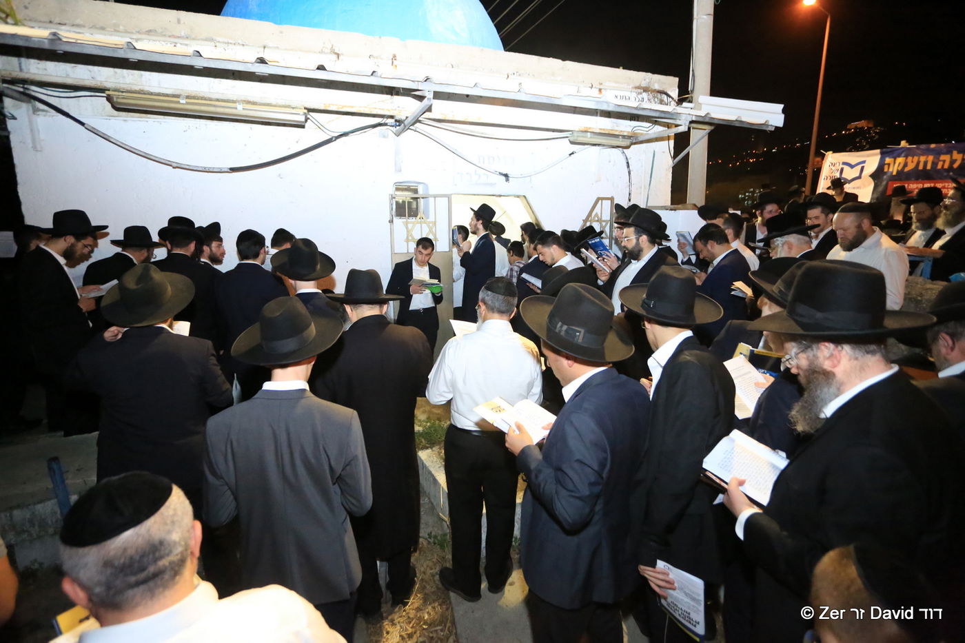 המונים השתתפו בחצות הלילה במעמד התפילה המסוגל בציון רבי אבדימי דמן חיפה