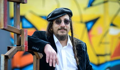 מיילך קאהן בסינגל חדש: "משכני"