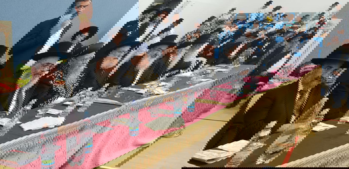 בראשות הראש"ל: הילדים קיבלו את התורה