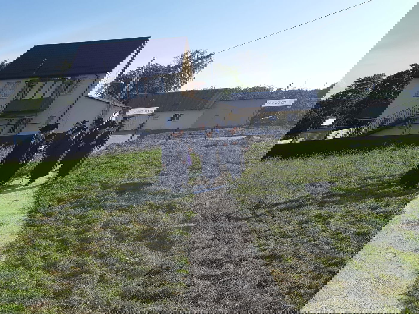 האדמו"ר מקאפיטשניץ במסע לקברי צדיקים באוקראינה