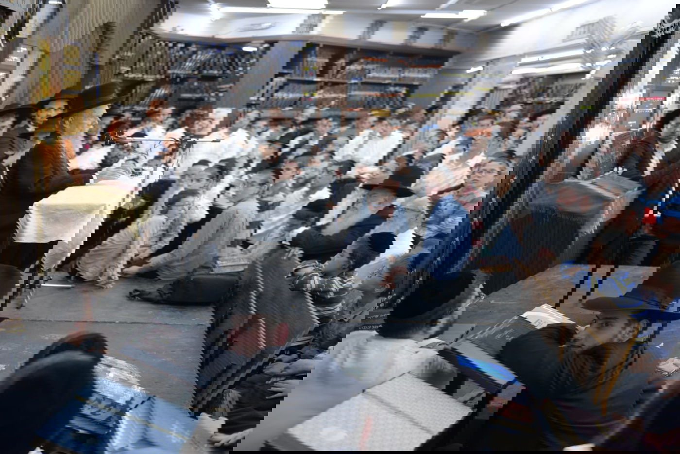 הגר"ג אדלשטיין חיזק את 'אורחות תורה'. צפו