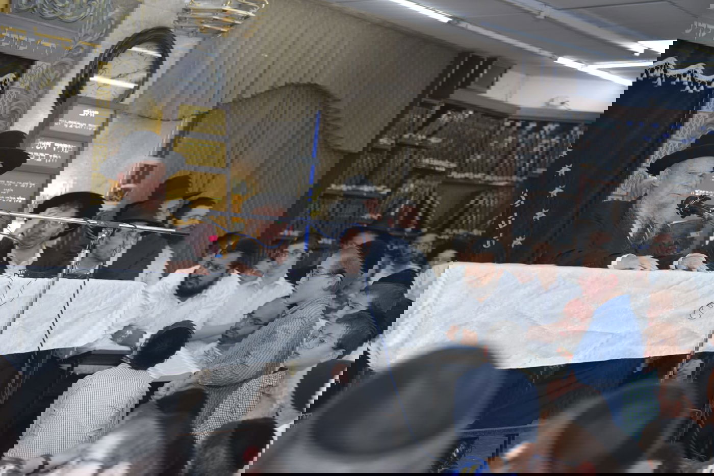 הגר"ג אדלשטיין חיזק את 'אורחות תורה'. צפו