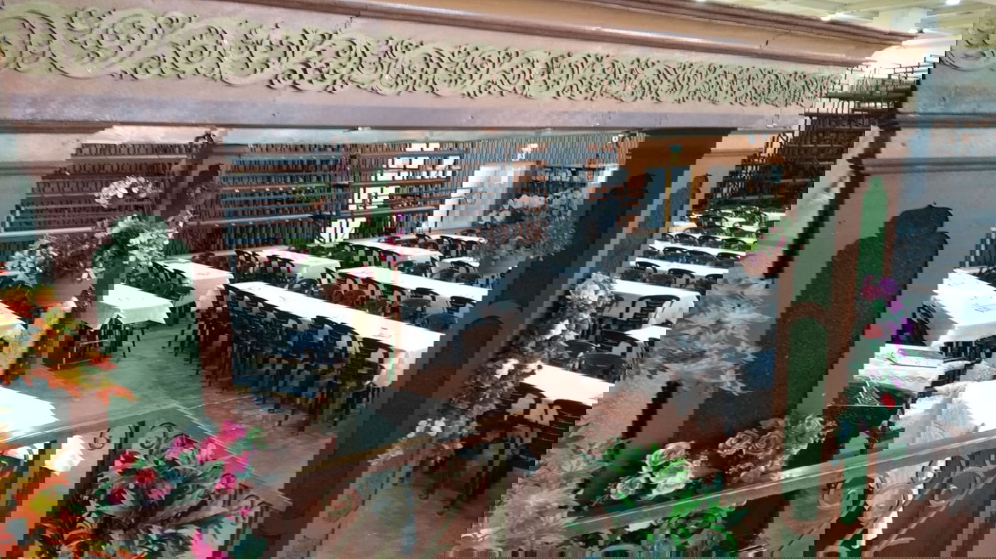 הפרחים של צאנז והחופה לאדמו"ר. תיעוד