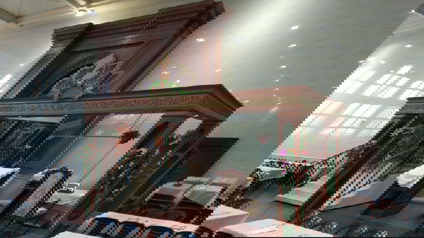 הפרחים של צאנז והחופה לאדמו"ר. תיעוד