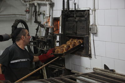 אחרי 123 שנה: המאפייה הוותיקה במאה שערים נסגרה