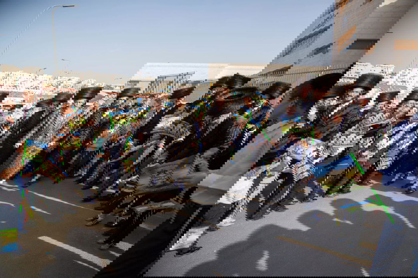 מעמד קבלת פנים ו'טיש' נעילת החג בדז'יקוב ויז'ניץ