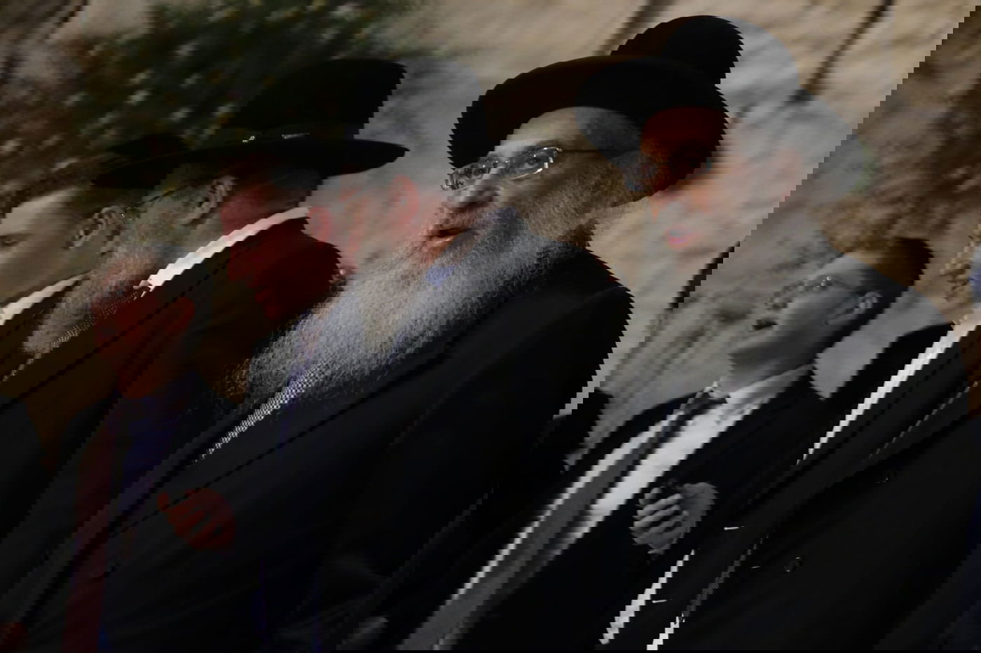 תיעוד: אלפי עמלי התורה שרו ורקדו בכותל המערבי