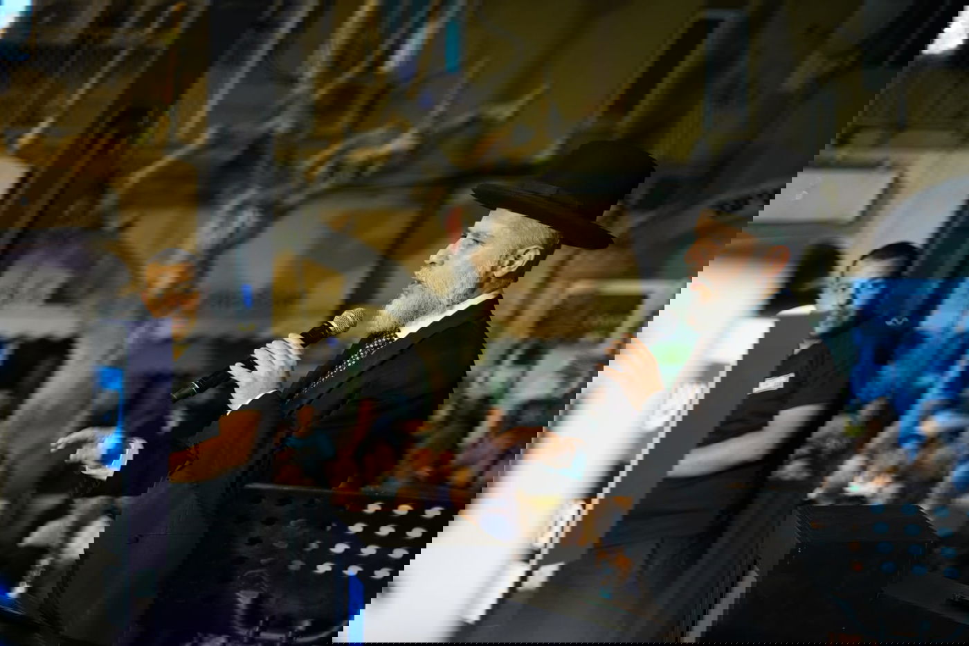 חילונים, דתיים וחרדים מחו נגד חילול שבת קודש