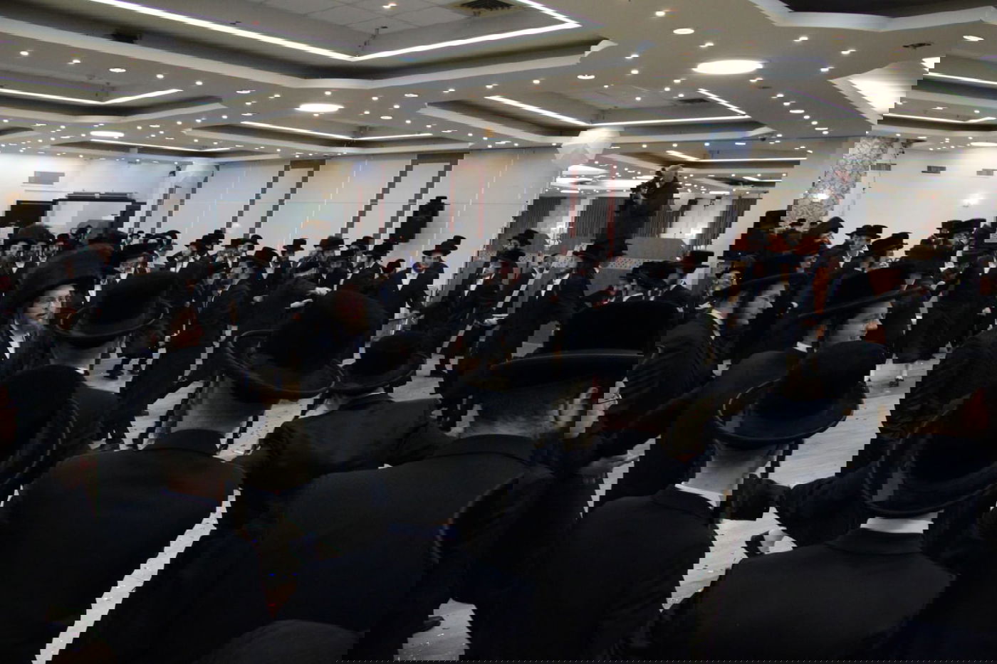 תיעוד: שמחת בית זוועהיל -ב"ב - קאמרנא